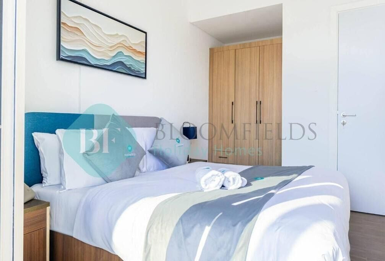 Room 4, Bloomfields Incredible 1BR In Oasis, Abu Dhabi City