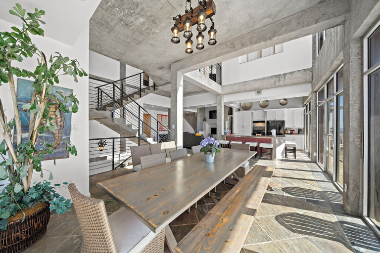 Food & Drinks, Oceanfront Experience by Ryson Vacation Rentals, Galveston