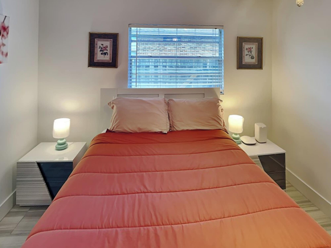 Others 2, Summer Breeze by Distinctive Beach Rentals, Saint Johns