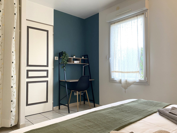 Bedroom 4, Puravida  Apparts, Ain