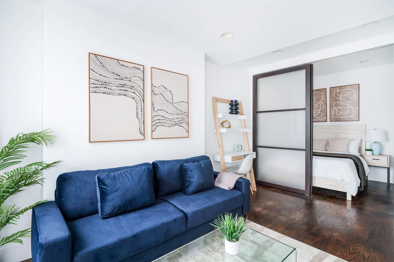 Room 1, 69-5b I Stylish Lower East Side 1BR Apt, New York