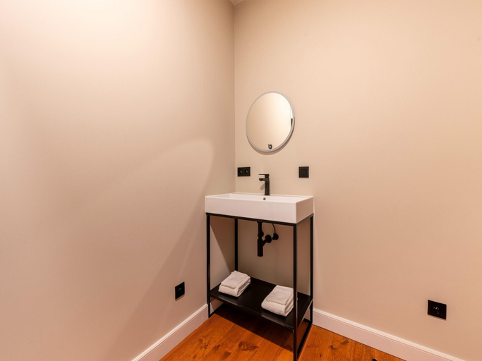 Bathroom 2, Picturesque Mansion With Garden in Tongeren, Limburg