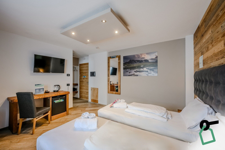 Bedroom 3, Hotiday Sestriere Ski Run, Torino