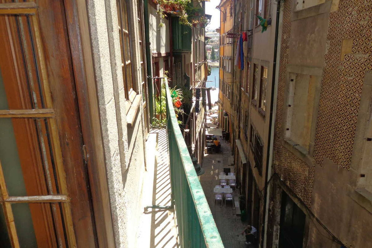 Room 2, Guest H4U - Porto Ribeira View Mercadores, Porto