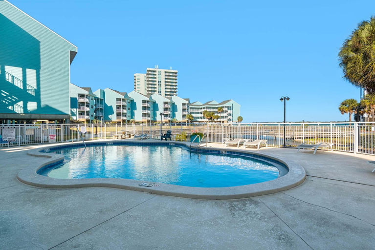 Sport & Beauty 3, Baywatch G5, Escambia