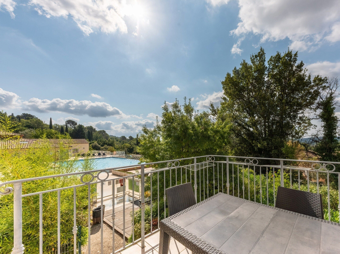 Balcony 5, D. de Camiole M Ndeg105 - 4P8, Var