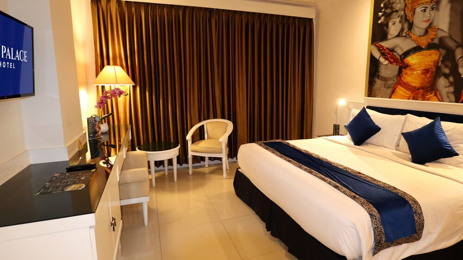 bedroom 13
