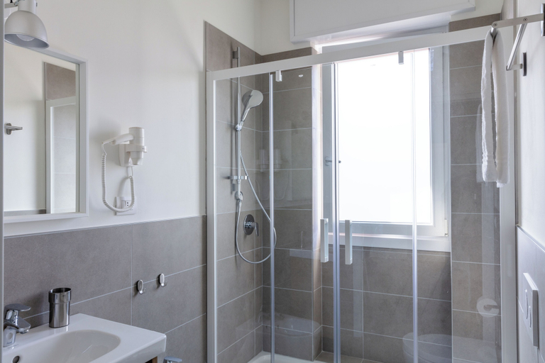 Bathroom, CIRENE APARTMENTS, Milano