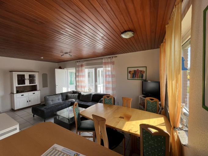 Living room 5, Bungalow in Strandnaehe, Dornumersiel, Aurich