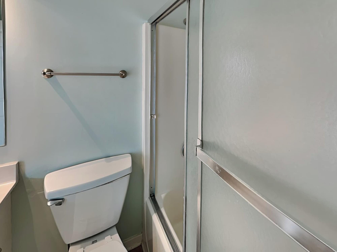 Bathroom 4, A Grande Green by Topsail Realty, Pender