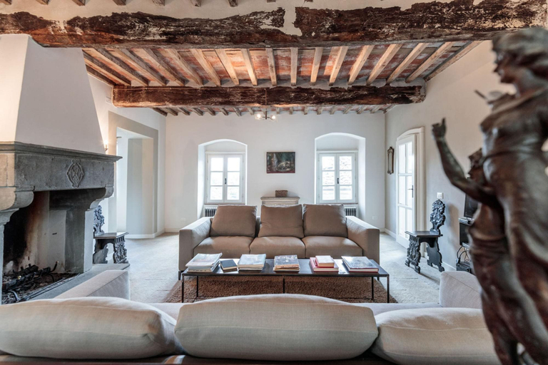 Others 4, Palazzo Giusti in Pescaglia, Lucca