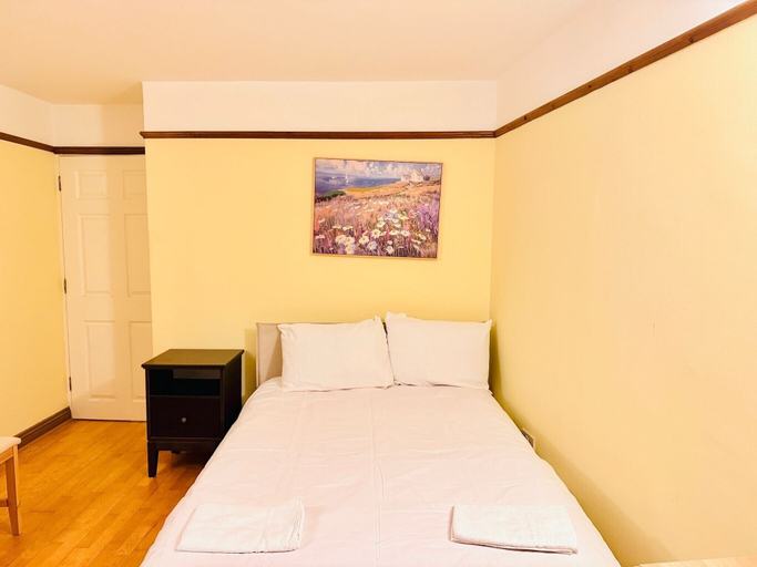 Room 4, Fabulous Apartment Near Central London, London