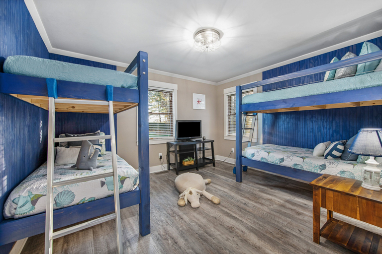 Bedroom 3, Lake Norman Breakaway, Iredell