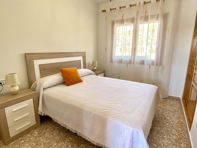 Room 2, Spacious Home in Teulada, Alicante