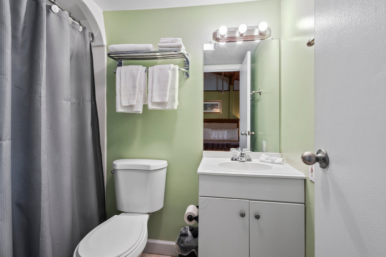 Bathroom, Oceanfront Inn Room #10- Standard Room - King Bed, Saint Lucie