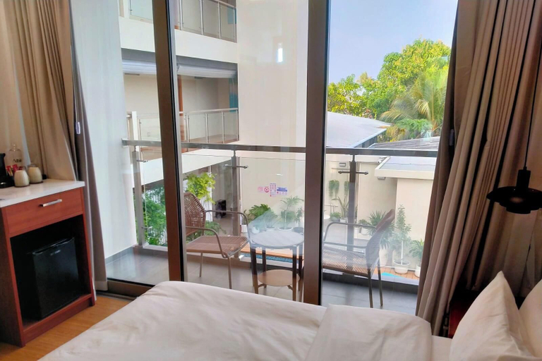 Room 5, Athiri Residence Goidhoo, Baa Atoll