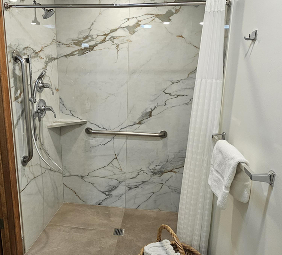 Bathroom 3, Homestead Suites - Fish Creek, Door