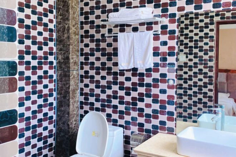 Bathroom 3, Yaqi Hotel, Qingdao