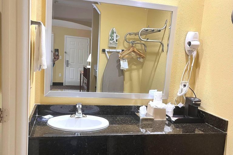 Bathroom 4, Quality Inn Montgomery - Lake Conroe, Montgomery
