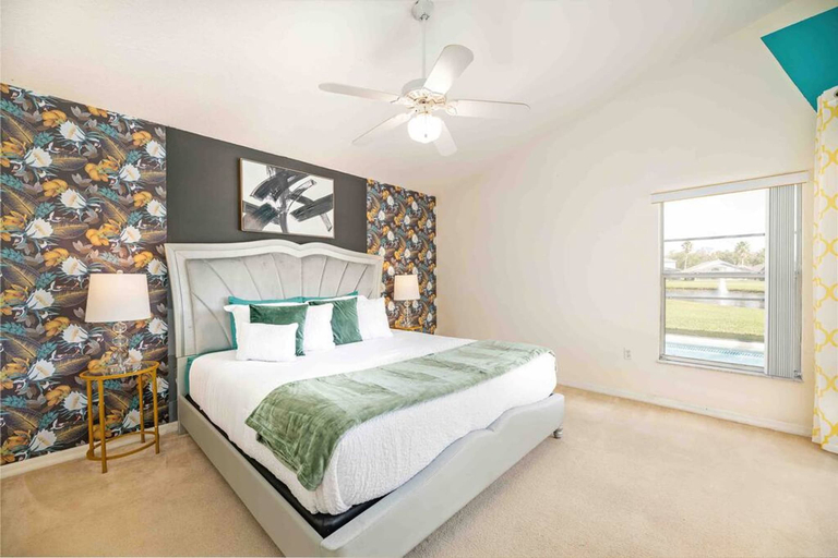 Room 2, Super Lush- Foam Beds w Pool Games, Osceola