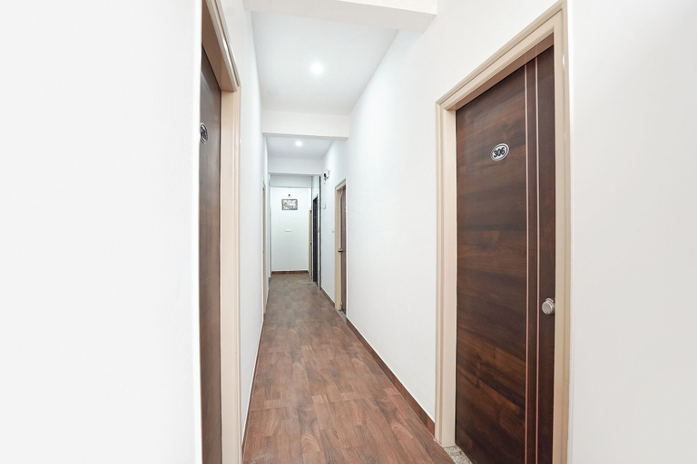 Elevator 3, FabHotel Jagan Boutique - Manyata Tech Park, Bangalore