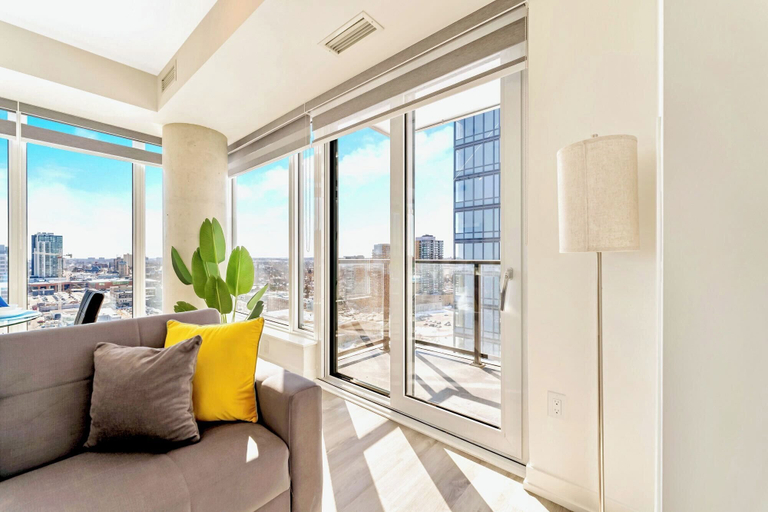 Room 4, High Rise 1BR Building With Gorgeous Views, Waterloo