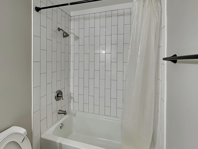 Bathroom 3, Easy on Eastern Lake by Southern Vacation Rentals, Walton