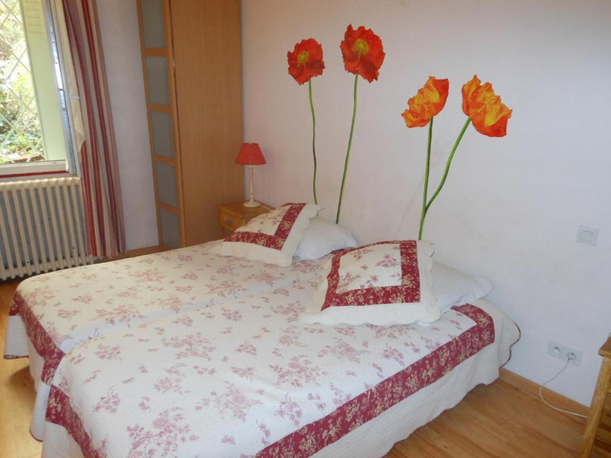 Bedroom 2, Logis Le Printemps Hotel Restaurant - Montelimar, Drôme