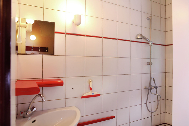 Bathroom 3, Cozy Holiday Home near Forest in Zuidwolde, De Wolden