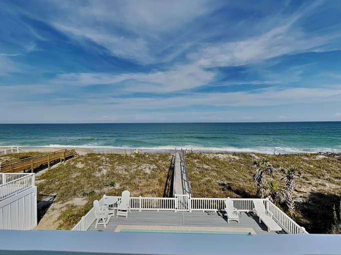Others 5, Big Kahuna by Carolina Retreats, New Hanover