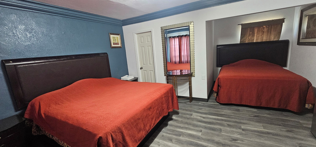 Room 2, Cortez Motel, El Paso