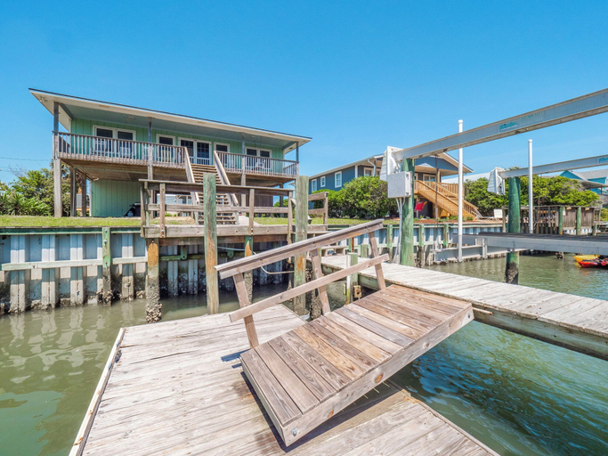 Sport & Beauty, Sellers by Topsail Realty, Pender