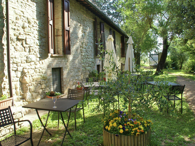 Garden 3, Charming Family Retreat in Umbria, Perugia
