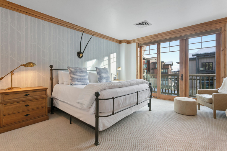 Room 5, 4 Bed 3.5 Bath Deer Valley Ski-in/ski-out 4 Bedroom Condo, Summit