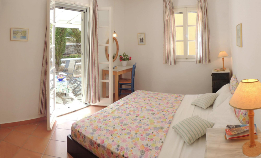 Bedroom 2, Apartment Pefko - Agios Nikitas Villas, Ionian Islands