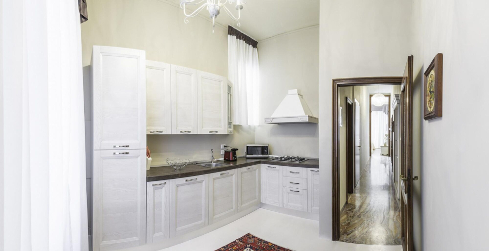 Room 2, San Marco Deluxe Canal View Balcony by Wonderful Italy, Venezia