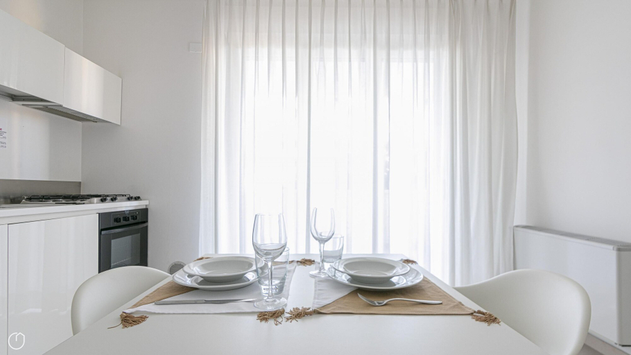 Others 4, Residenza Excelsior 604, Chieti