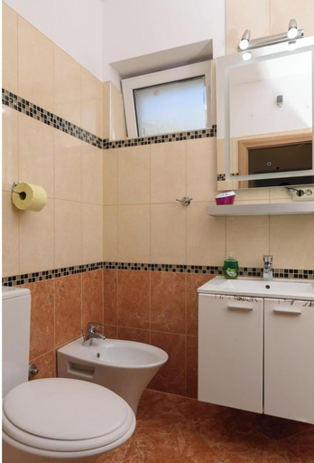 Bathroom 5, Modern Apartment in Arbanija with Hot Tub, Trogir