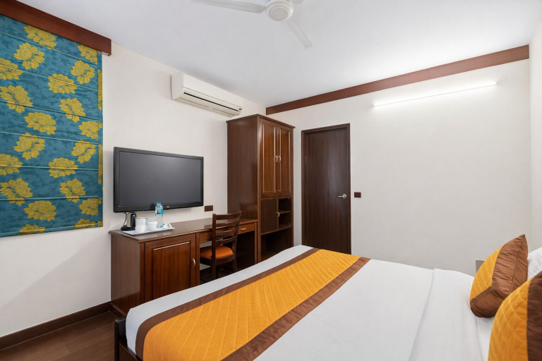 Bedroom 4, Hotel Clark Heights, Delhi