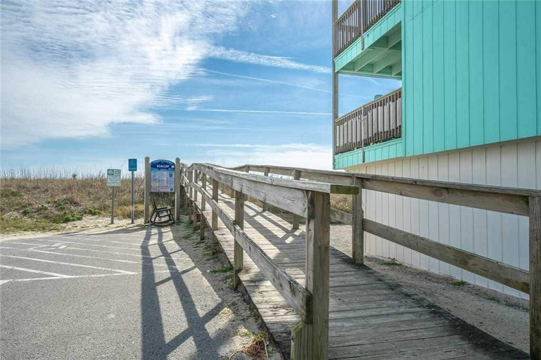Exterior & Views 2, Winds by Carolina Retreats, New Hanover