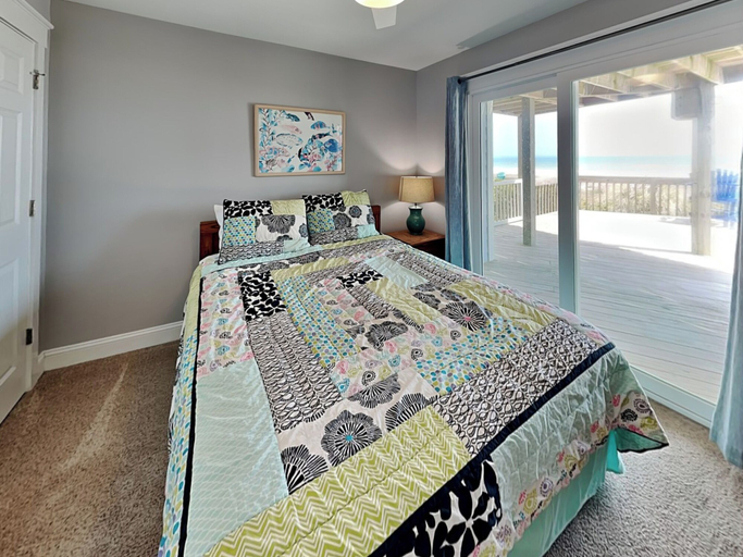Bedroom 3, Squirrelly Banana by Topsail Realty, Pender