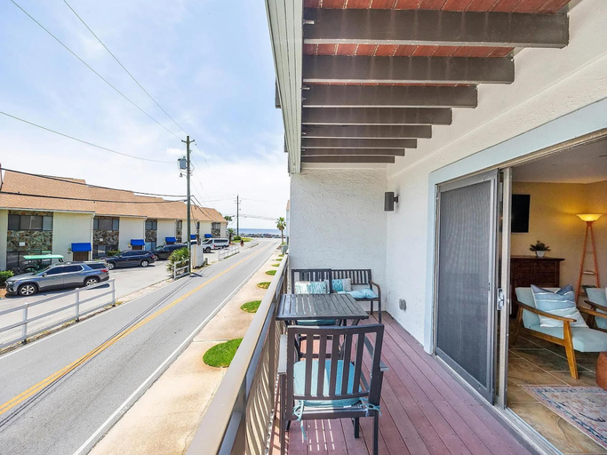 Outdoor dining 3, Costa Vista Townhouse #2, Walton