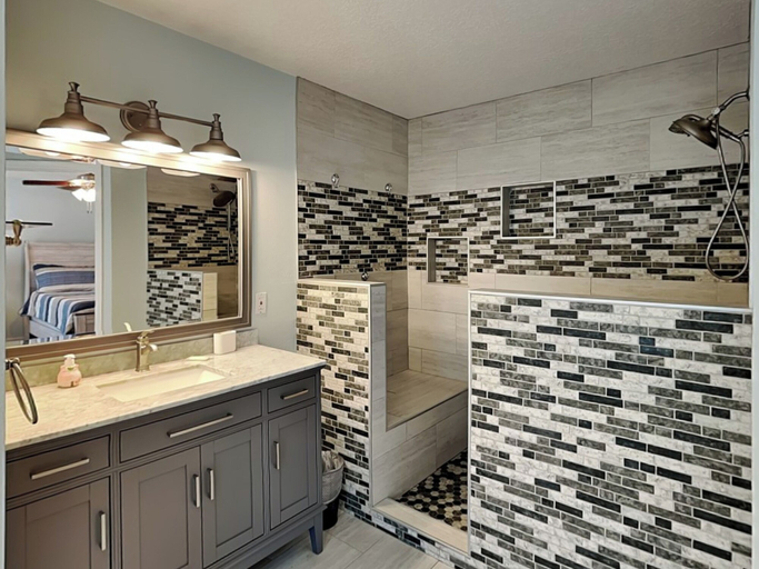 Bathroom 4, Endless Summer by Distinctive Beach Rentals, Flagler