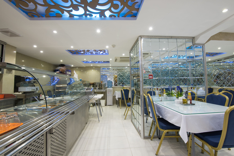 Food & Drinks 5, Victoria Hotel, Dubai