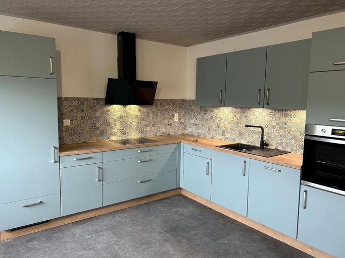 Private kitchen 4, Holiday Home With Garden in Sankt Vith, Liège