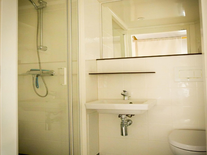 Bathroom, Tent Lodge Near Loonse & Drunense Dunes, Tilburg