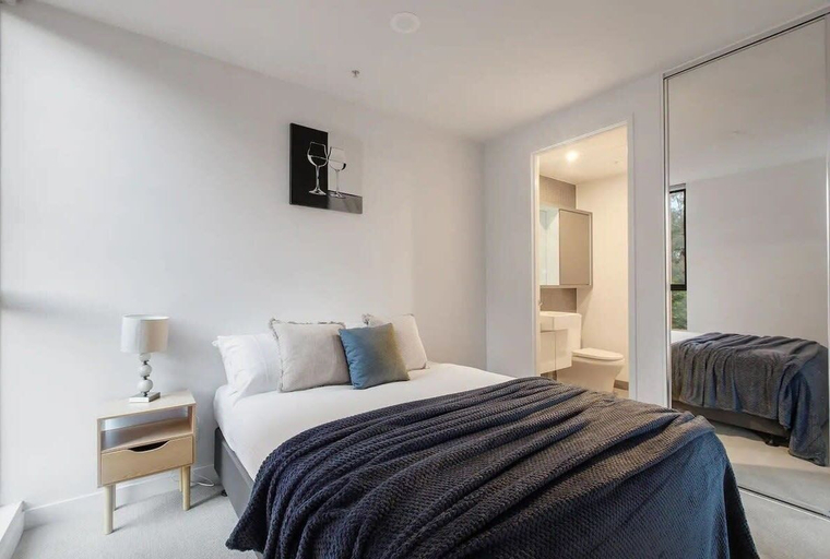 Interior 3, A 3BR Apt Next to Melbourne Zoo, Free Parking, Melbourne
