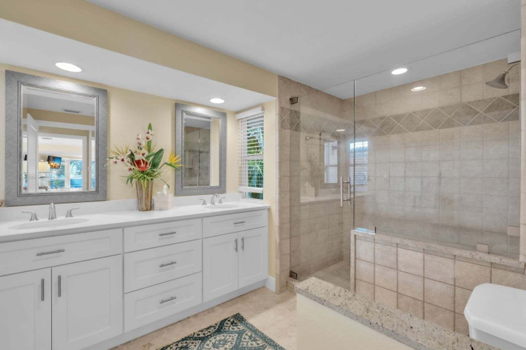 Bathroom 3, Lake By The Beach 2 Bedroom Home, Manatee
