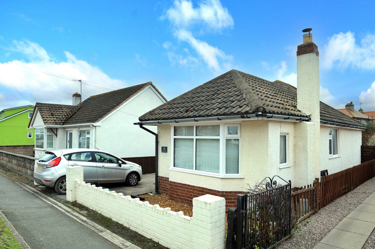Exterior, Seaside Getaway in Kinmel Bay, No Deposit, Conwy