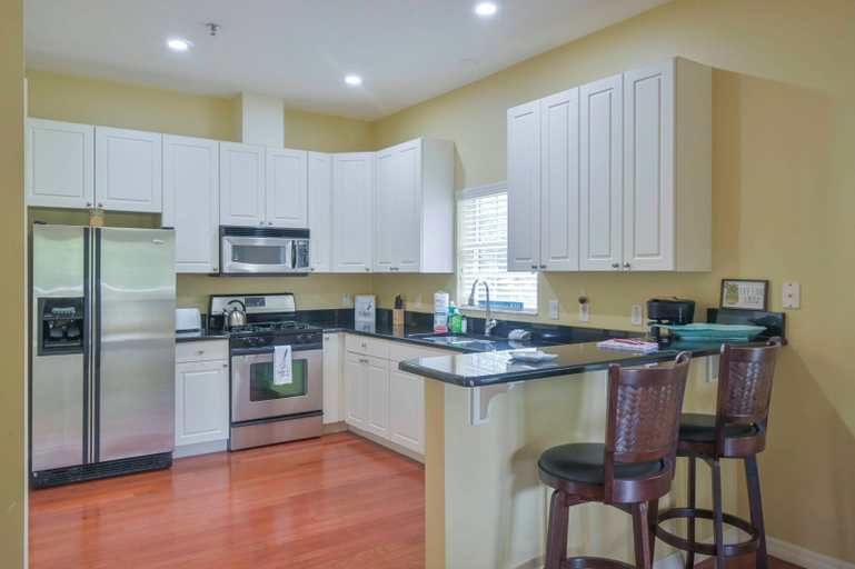 Private kitchen 4, Lakeside Golf Resort Inverness, Citrus